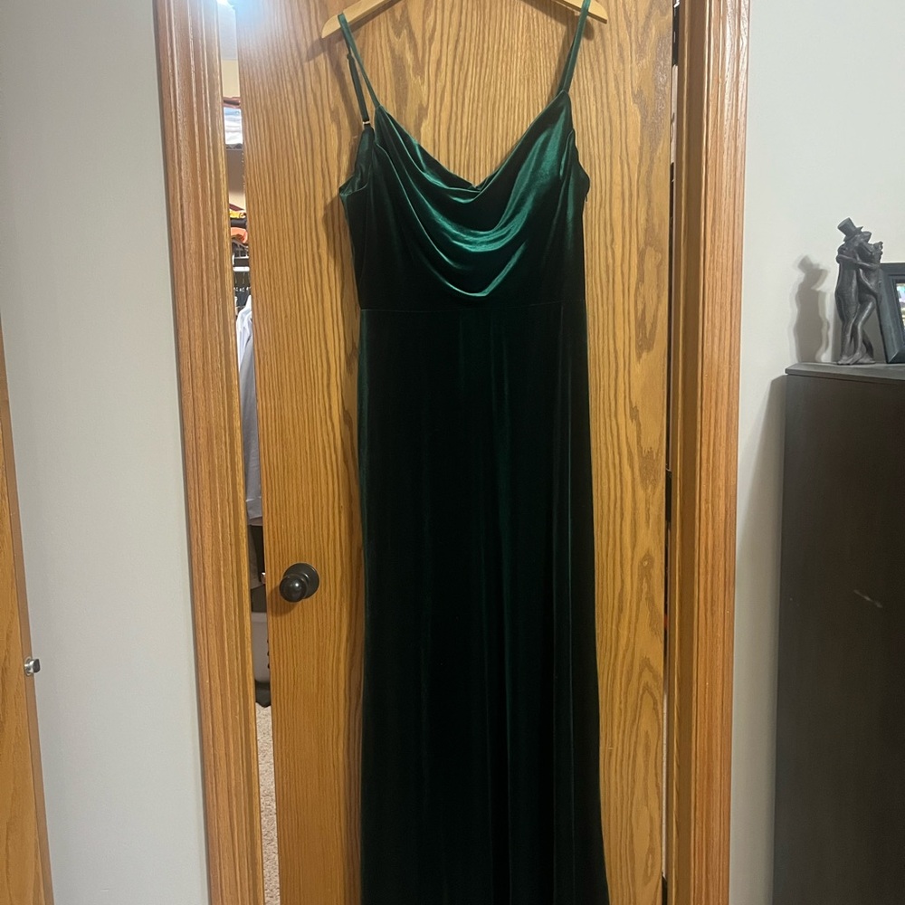 Revelry “Nadia” style Velvet Emerald Green Maxi Dress Size 14